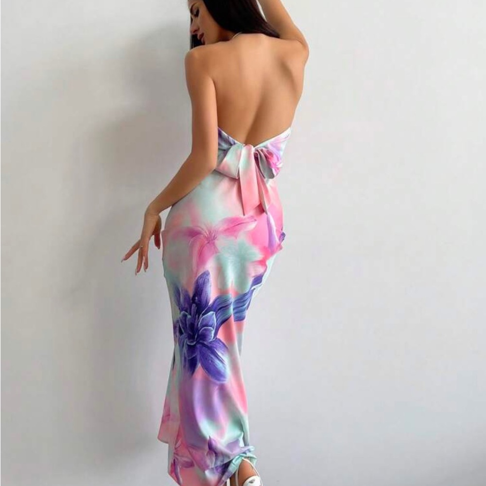 Privé Printed Turtleneck Backless Dress